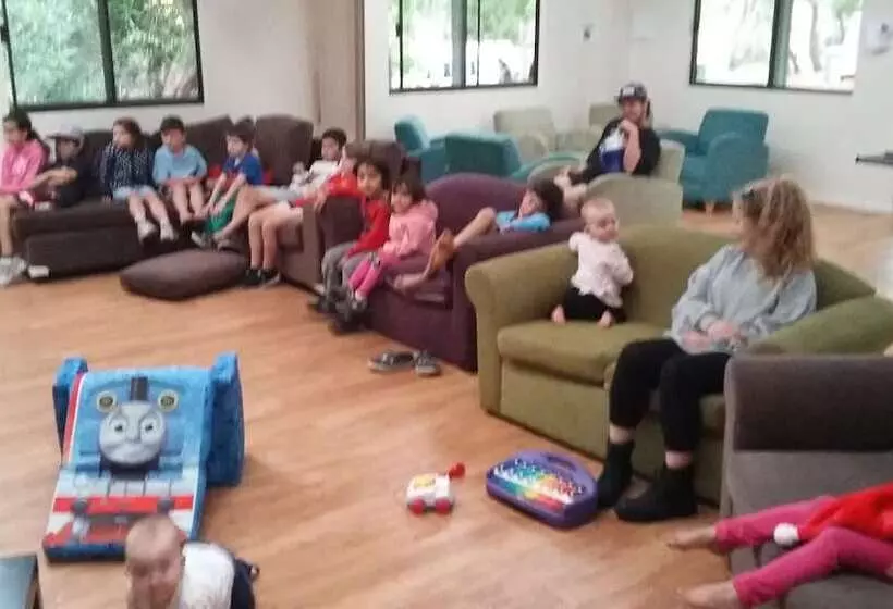 فندق Coalmine Beach Holiday Park