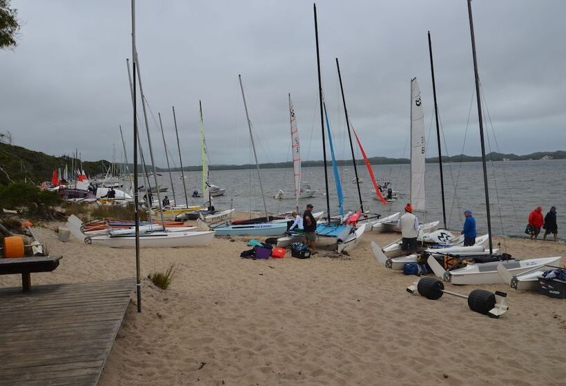 酒店 Coalmine Beach Holiday Park