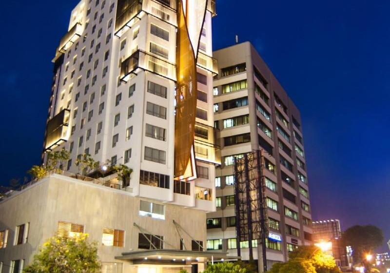 Crown Prince Hotel Surabaya Managed By Midtown Indonesia