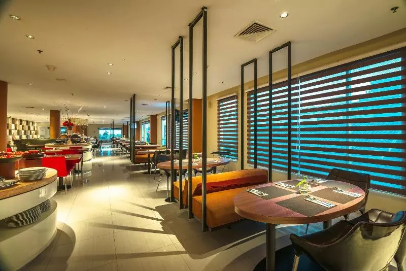 Crown Prince Hotel Surabaya Managed By Midtown Indonesia