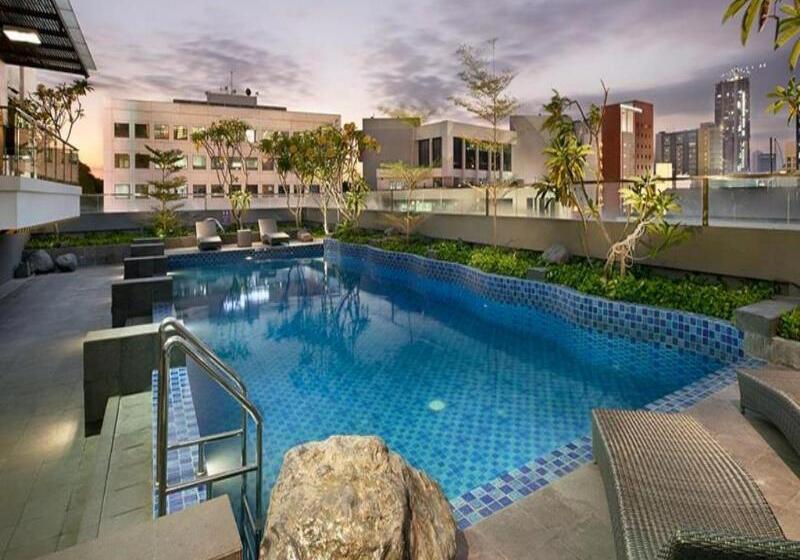 Crown Prince Hotel Surabaya Managed By Midtown Indonesia