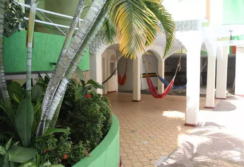 Отель Diamante Melgar