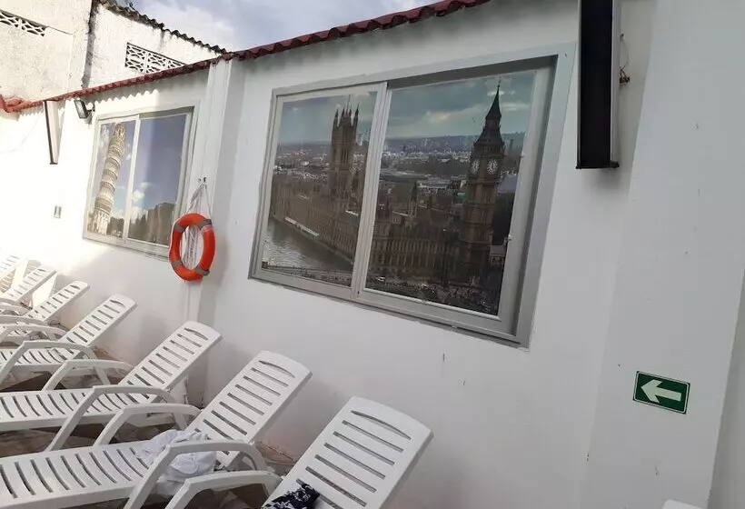 Отель Diamante Melgar