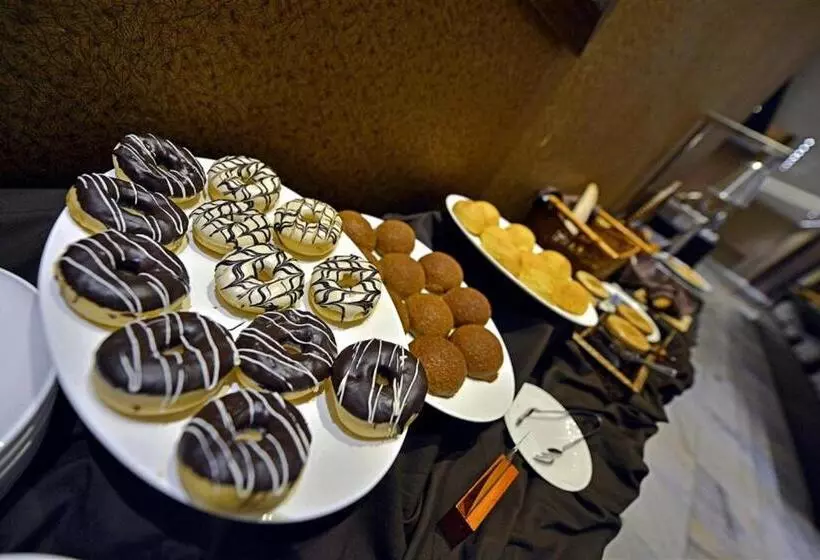 Hotel Grand Tjokro Jakarta