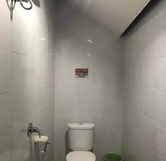 فندق Jim Guesthouse