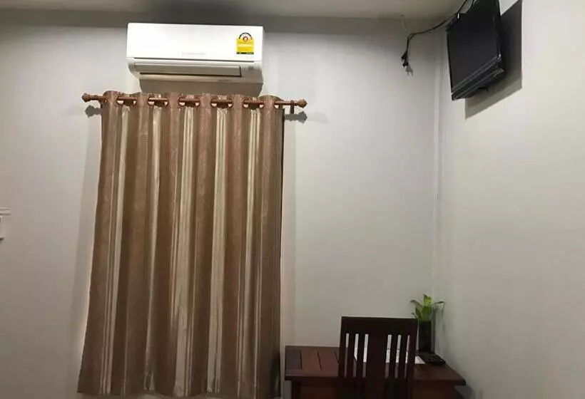 فندق Jim Guesthouse