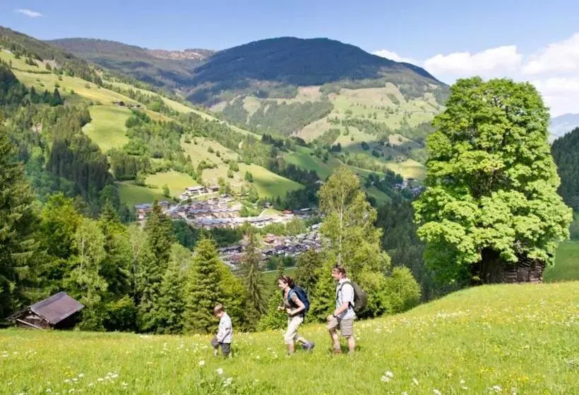 Отель Landal Rehrenberg