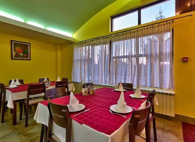 Hotel President Garni