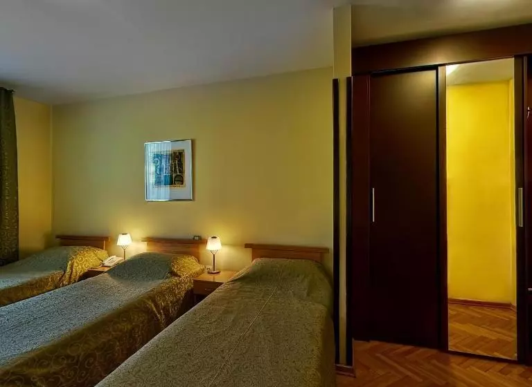 Hotel President Garni