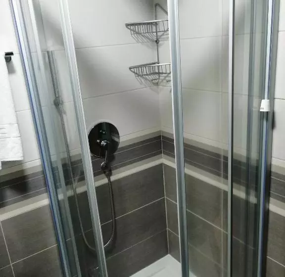 Hotel President Garni