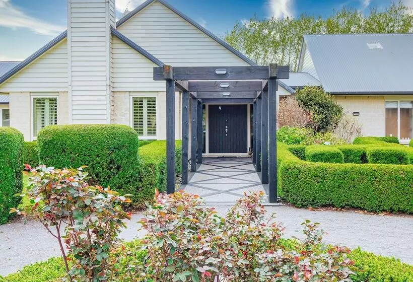 فندق Ruapehu Country Lodge