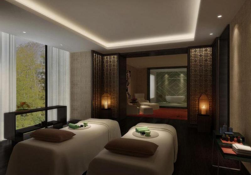 בית מלון כפרי Sheraton Shanghai Jiading