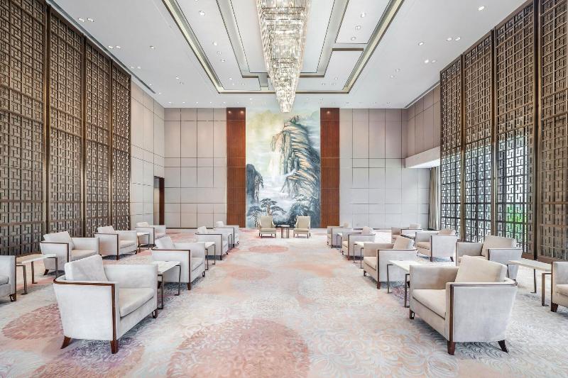 בית מלון כפרי Sheraton Shanghai Jiading