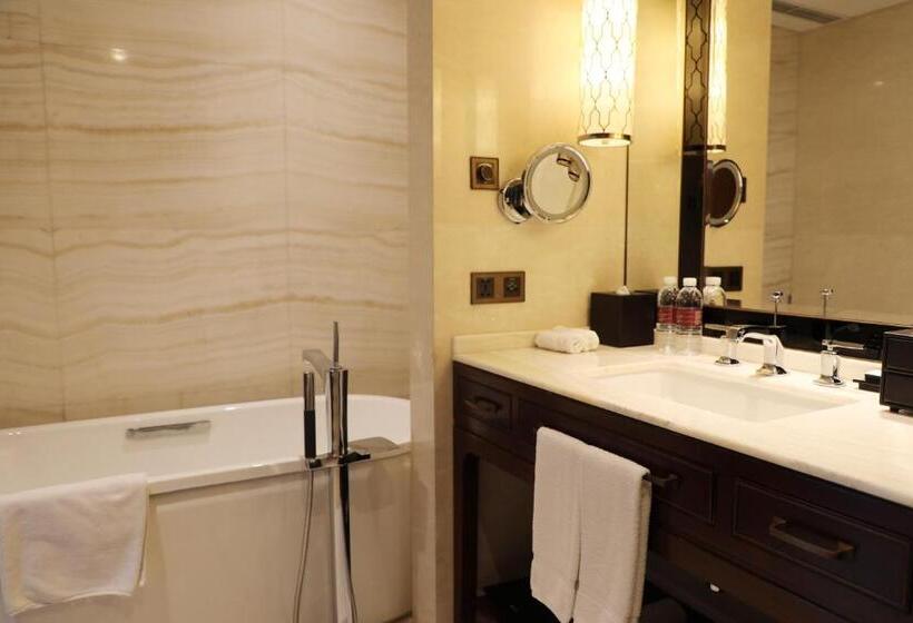 בית מלון כפרי Sheraton Shanghai Jiading