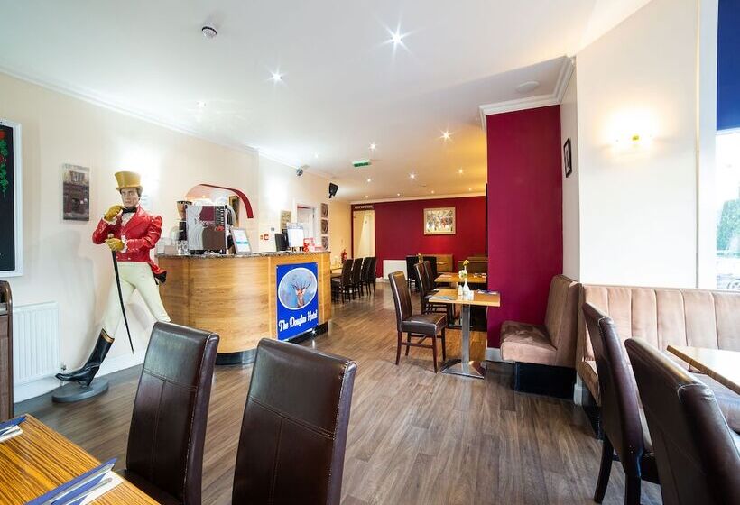 Отель The Douglas