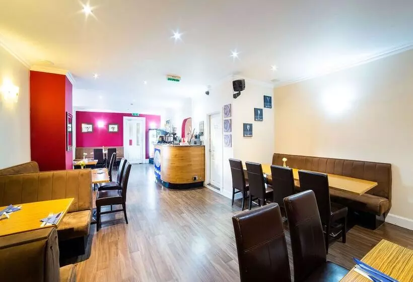 ホテル The Douglas