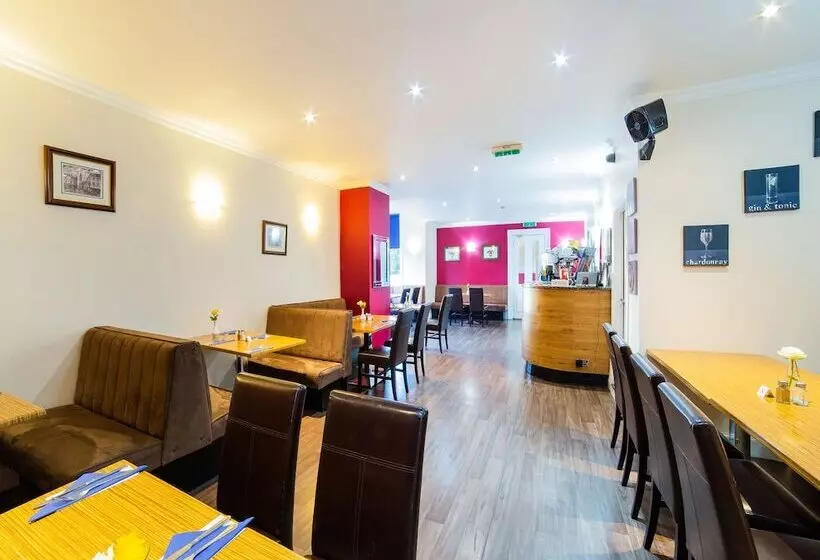 ホテル The Douglas