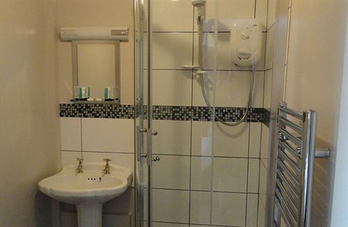 בית מלון כפרי The Farmyard Inn