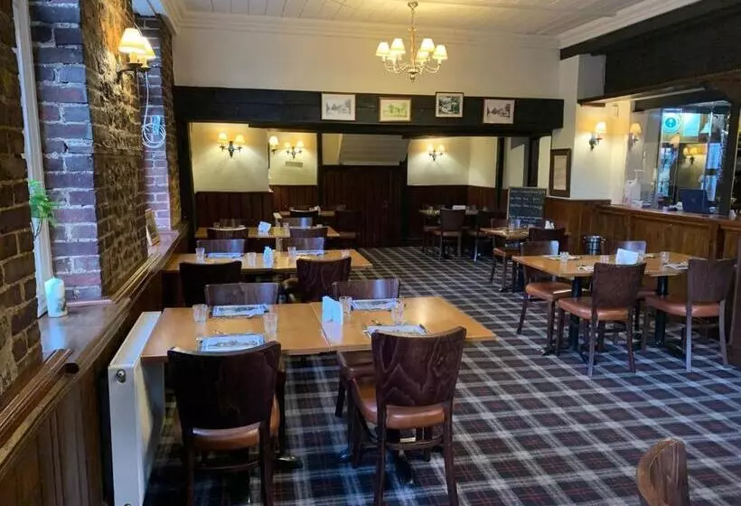 Отель The Jolly Drover