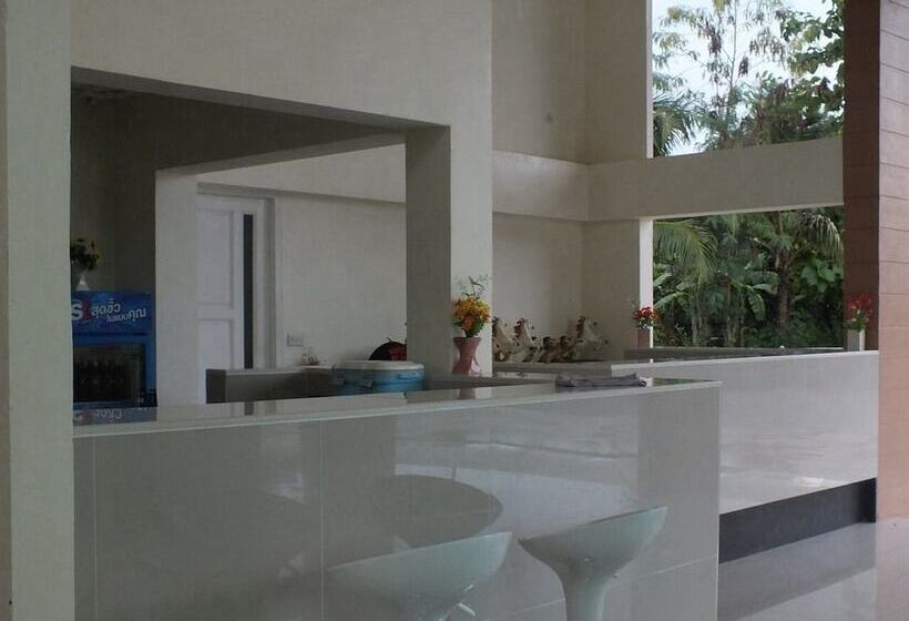 בית מלון כפרי Worawee Resort & Spa