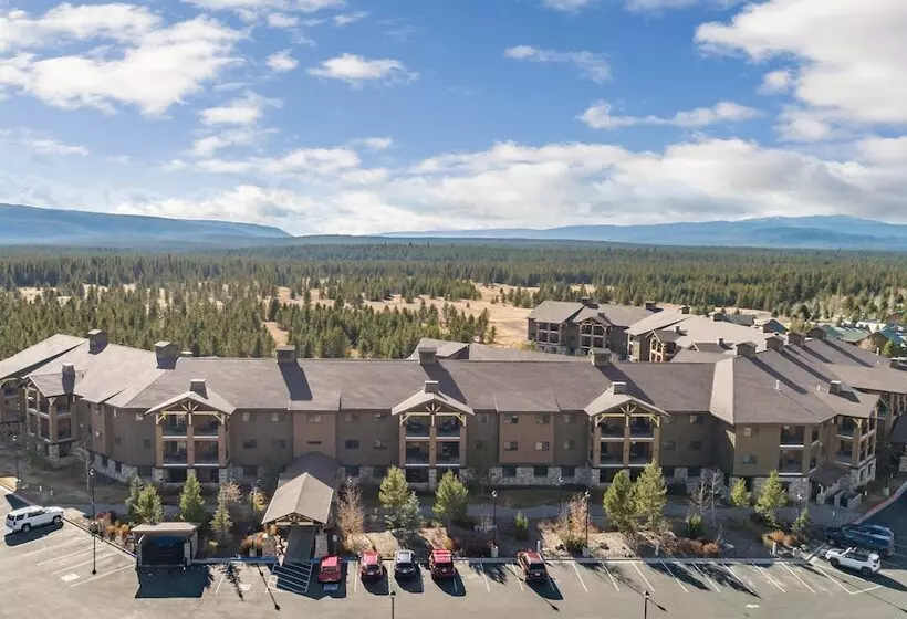 בית מלון כפרי Worldmark West Yellowstone