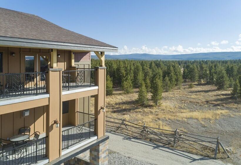 בית מלון כפרי Worldmark West Yellowstone