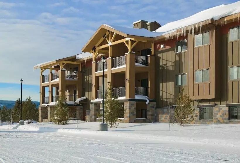 בית מלון כפרי Worldmark West Yellowstone
