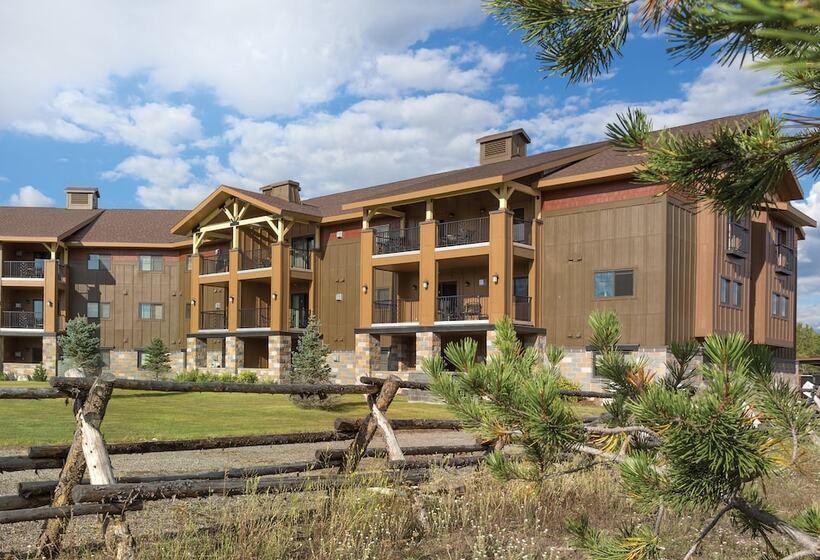 בית מלון כפרי Worldmark West Yellowstone