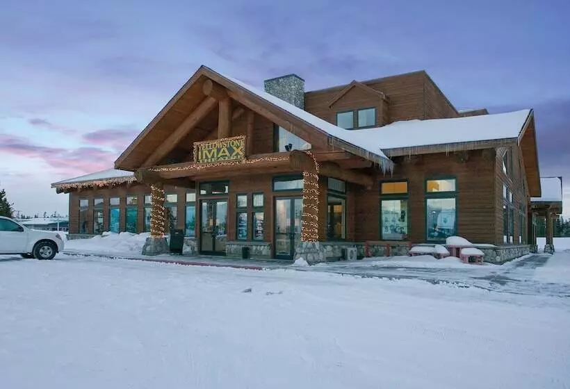 בית מלון כפרי Worldmark West Yellowstone