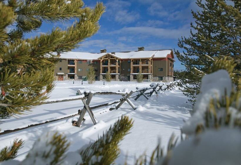 בית מלון כפרי Worldmark West Yellowstone