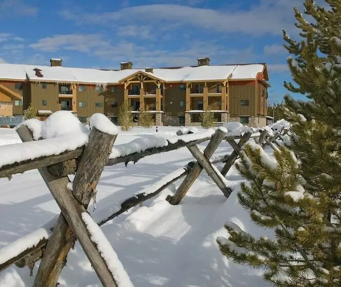 בית מלון כפרי Worldmark West Yellowstone