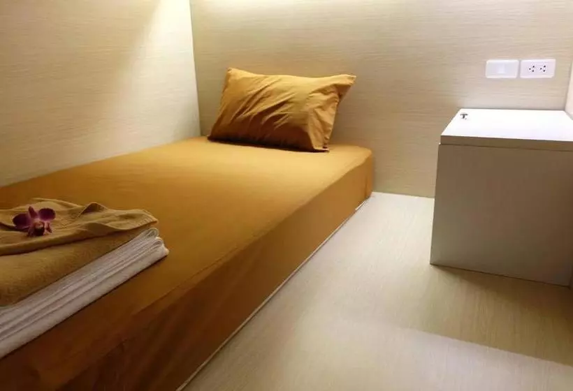 Loma Hostel At Phuket Town