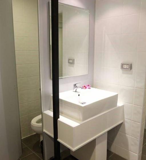 Loma Hostel At Phuket Town