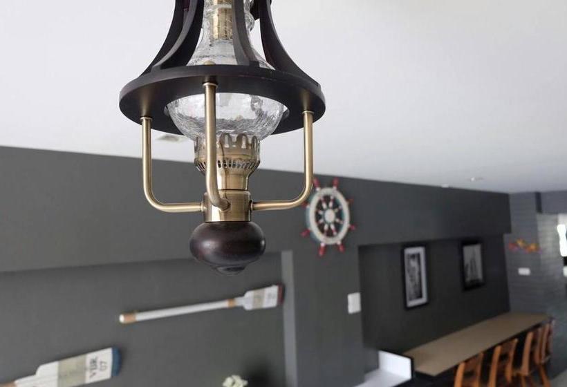 Loma Hostel At Phuket Town