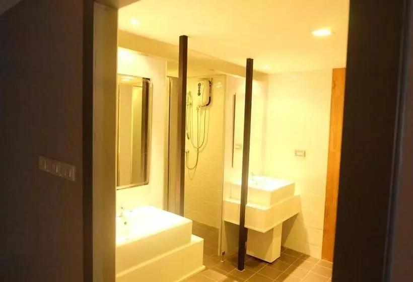 Loma Hostel At Phuket Town