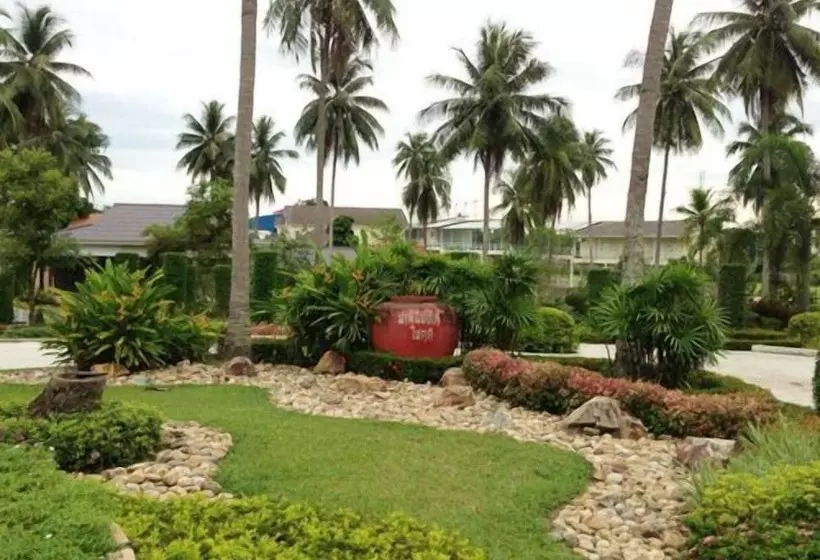 Suwan Driving Range And Resort