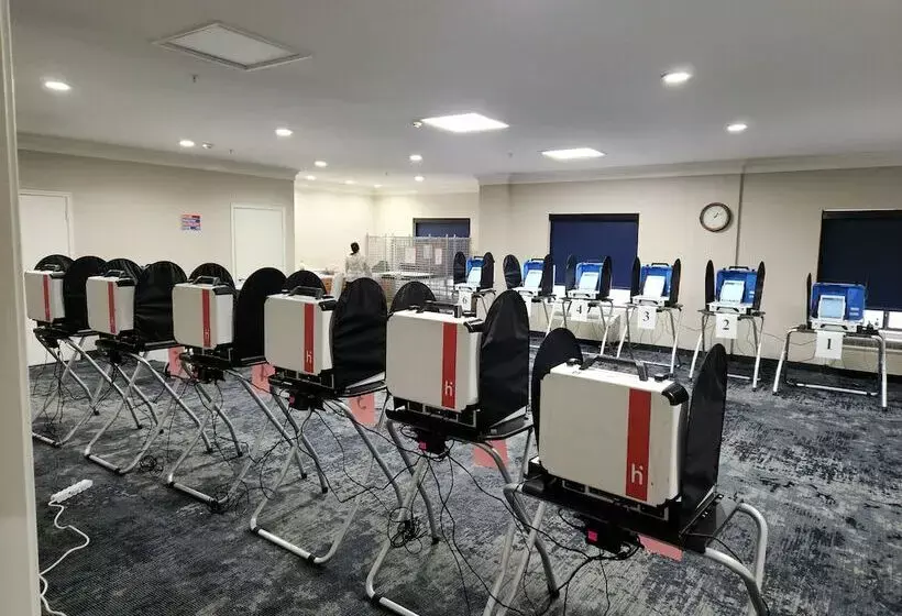 ホテル Baymont By Wyndham Houston Brookhollow