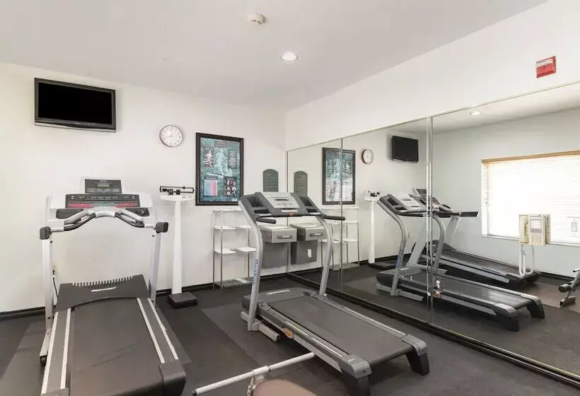 ホテル Baymont By Wyndham Houston Brookhollow