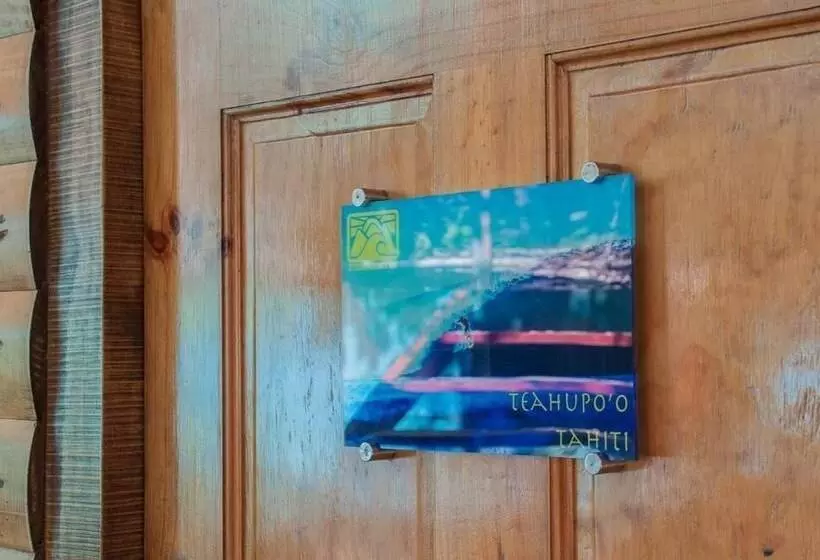 Hotelli Burnt Toast Surf Camp   Hostel