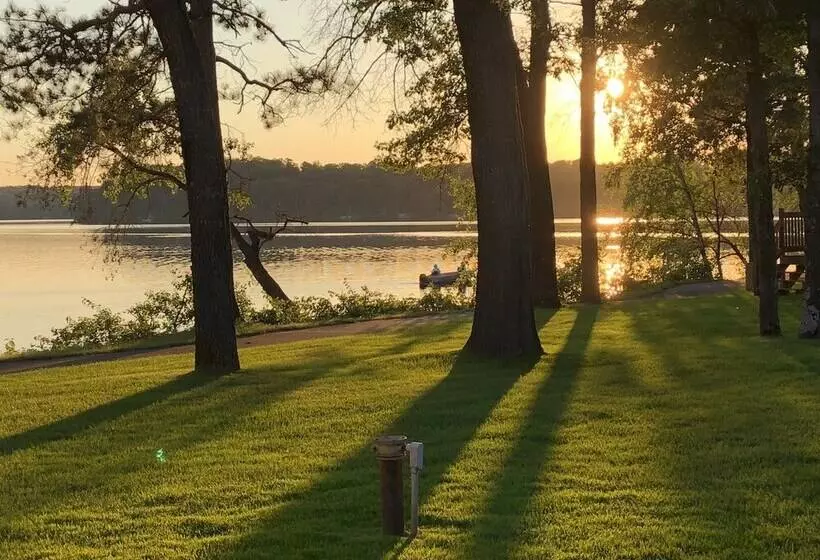 Hotelli Kavanaugh S Sylvan Lake Resort