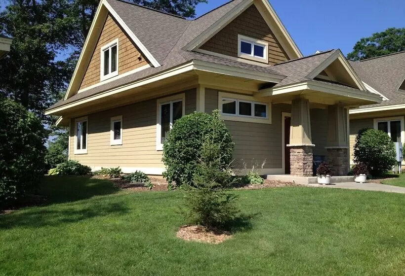 Hotelli Kavanaugh S Sylvan Lake Resort