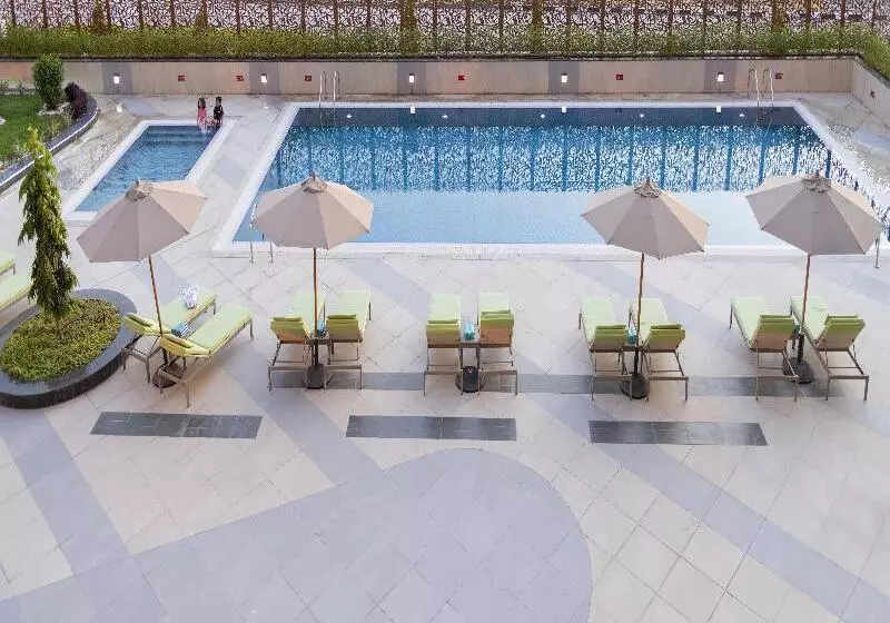 هتل Tulip Inn Majan