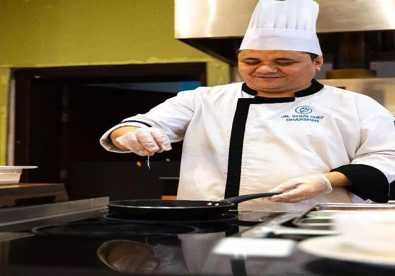 هتل Tulip Inn Majan