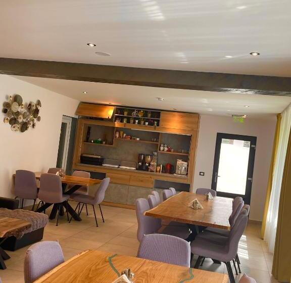 ペンション Vila Emage