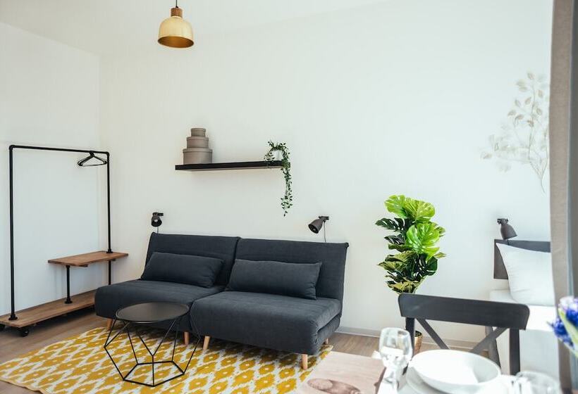 The Rix Studios & Suites