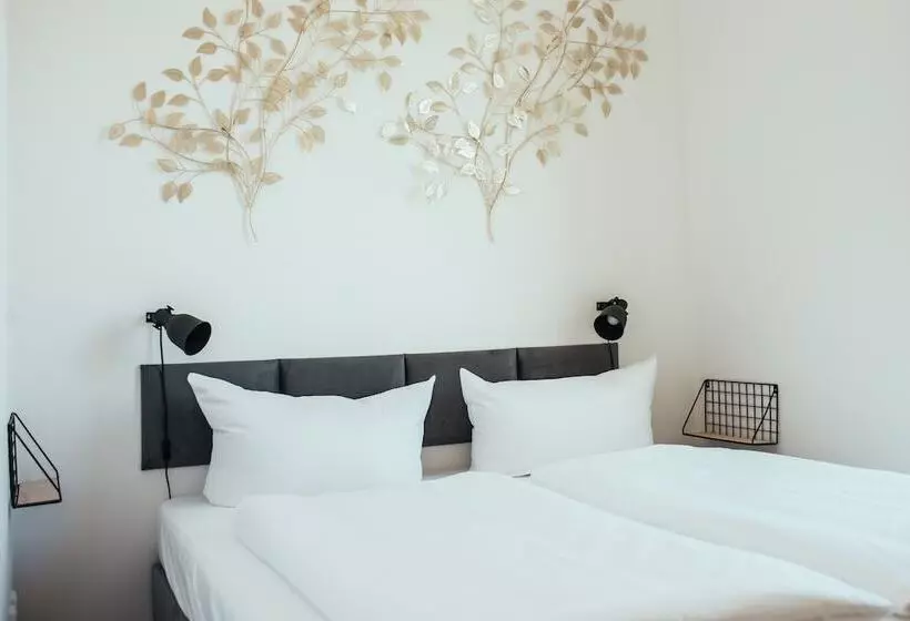 The Rix Studios & Suites