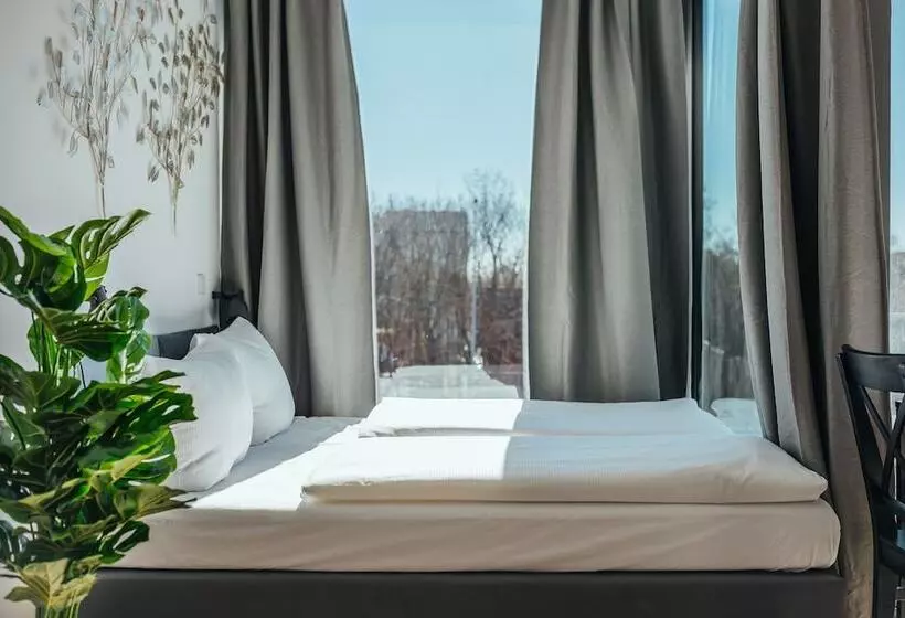 The Rix Studios & Suites