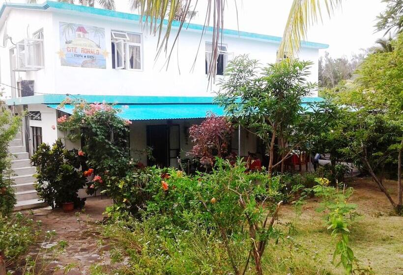 پانسیون Chez Ronald Guest House