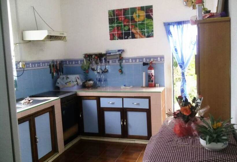 پانسیون Chez Ronald Guest House