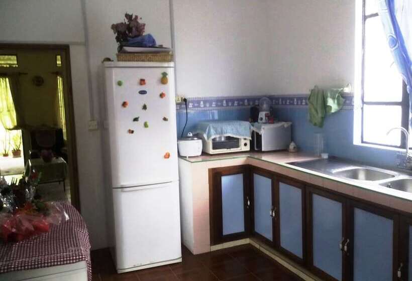 پانسیون Chez Ronald Guest House